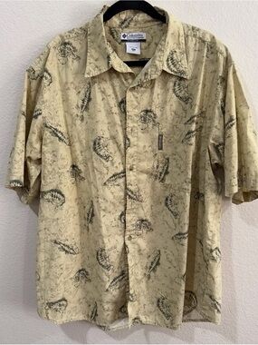Columbia Men's Short Sleeve Beige Fish Print Shirt size xxl